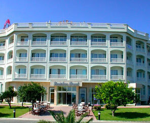Deniz Kızı Royal Hotel