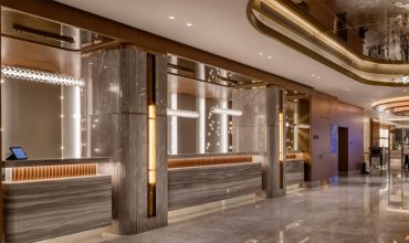 Merit Crystal Cove Otel & Casino Spa